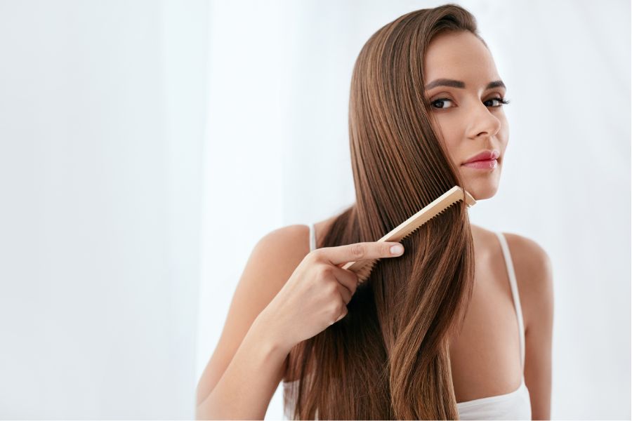Jane Austen Blot Sved Få tykkere hår: 10 tips & de 3 bedste produkter til tykt hår